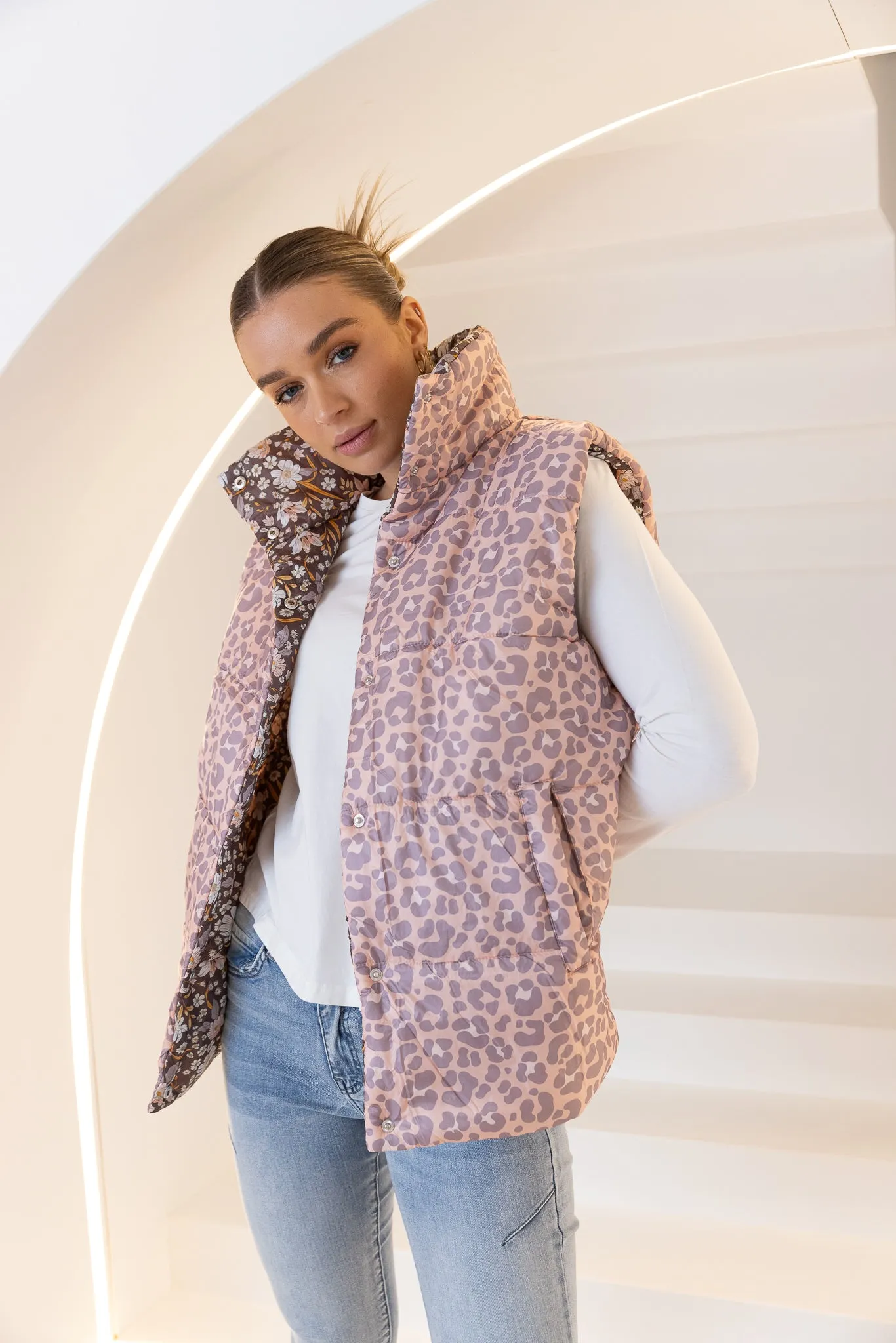 ALESSIA REVERSIBLE PUFFER VEST - Choc Floral/Pink Cheetah