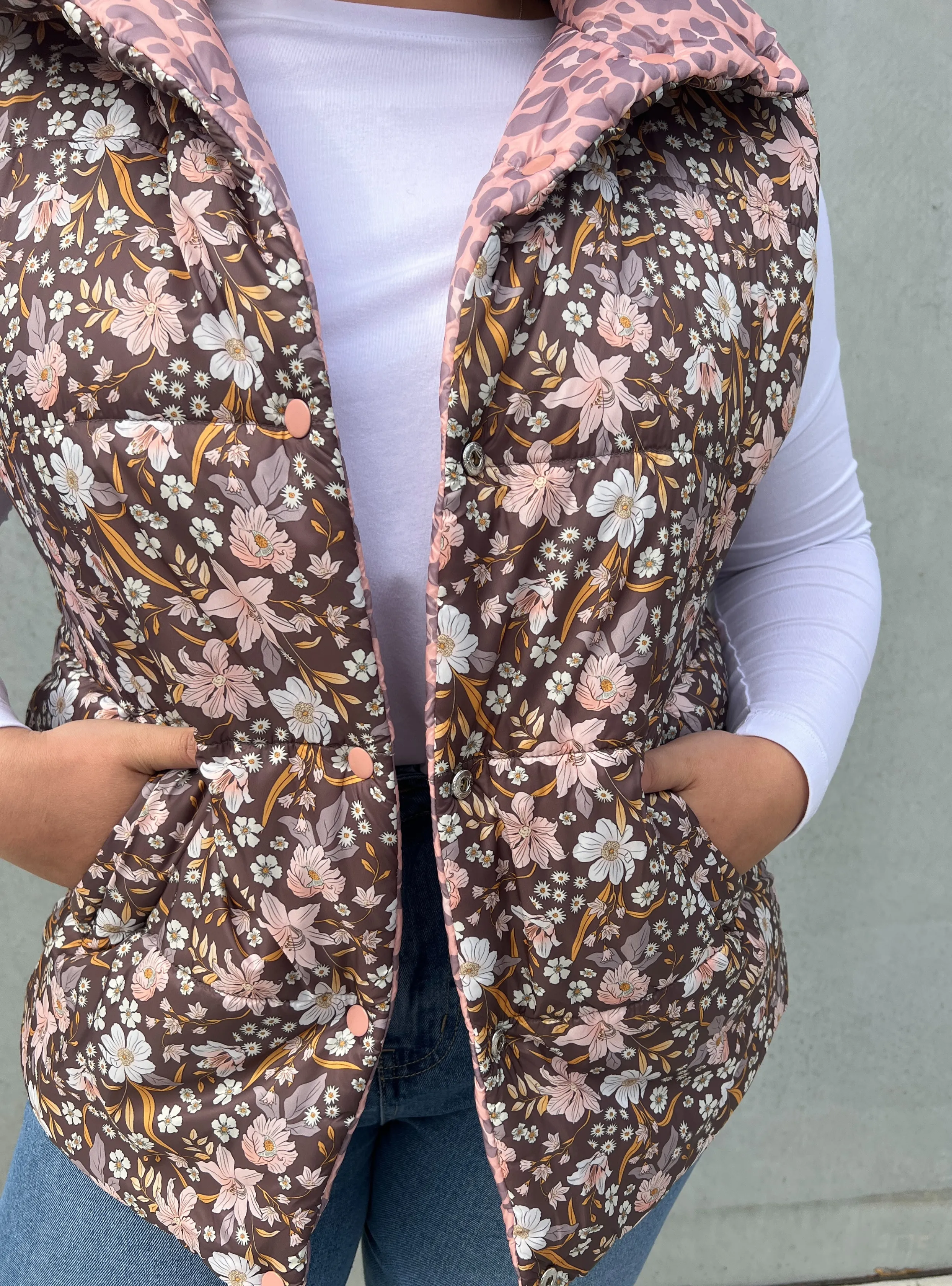 ALESSIA REVERSIBLE PUFFER VEST - Choc Floral/Pink Cheetah