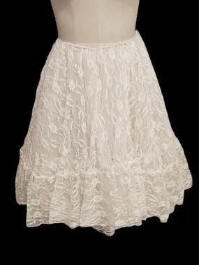 BEAUTIFUL VINTAGE LACE TRIMMED CRINOLINE IN ANGEL WHITE VINTAGE HALF SLIP NEEDS WORK VINTAGE WHITE SLIP LACE