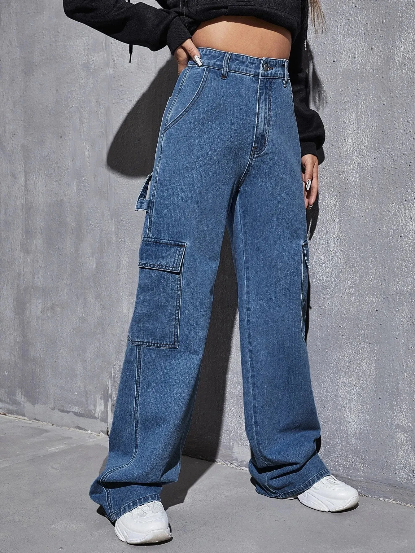 Classic Fit Zippered Denim Cargo Pants