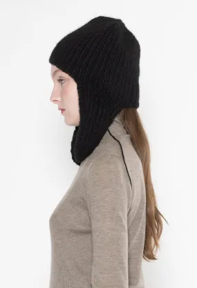 COLETTE - Hand-Knit Hat in Black