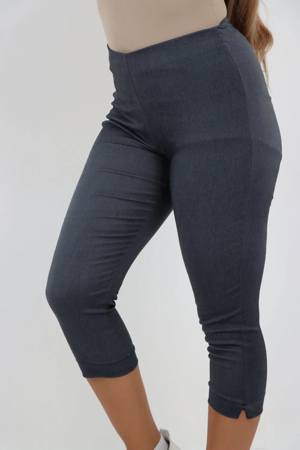 Plain Capri Trousers