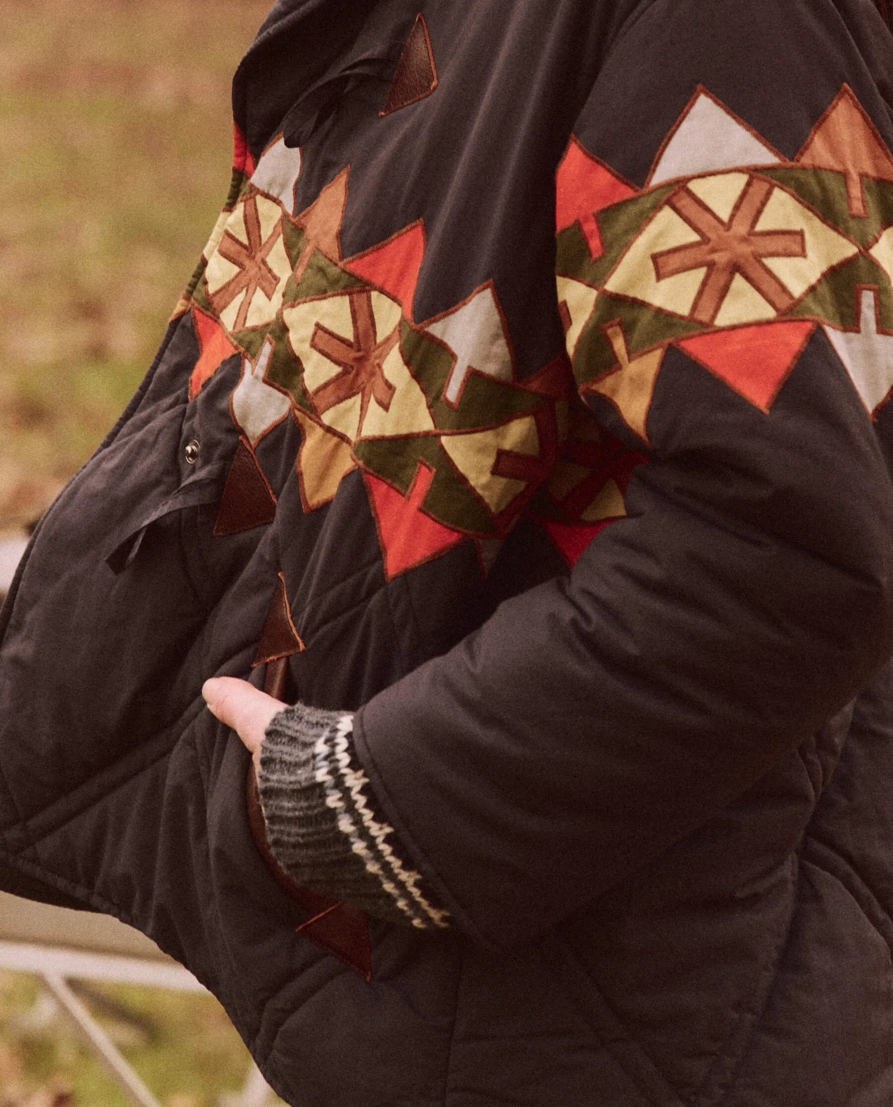 The Cropped Wanderer Puffer. -- Midnight Patchwork